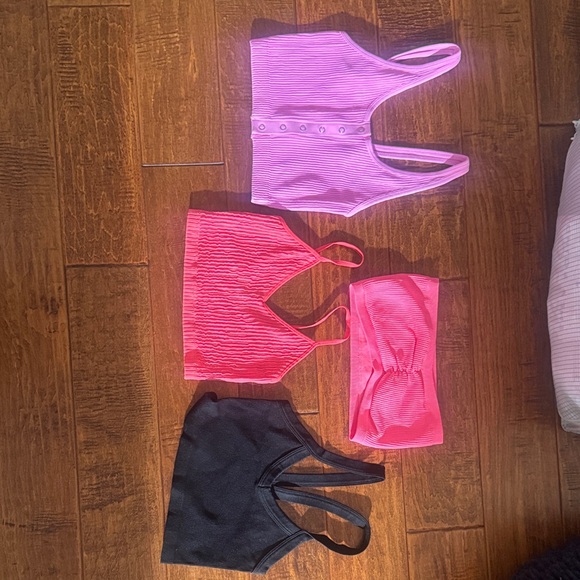 aerie Tops - Aerie Pink Ribbed Top, halter, and two additional cropped tanks.